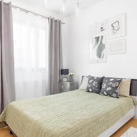 Appartement Purple Luxury By Bookinghost Warschau