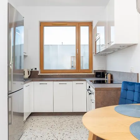 Purple Luxury By Bookinghost Warschau