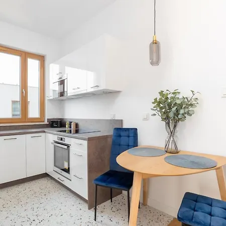 Purple Luxury By Bookinghost