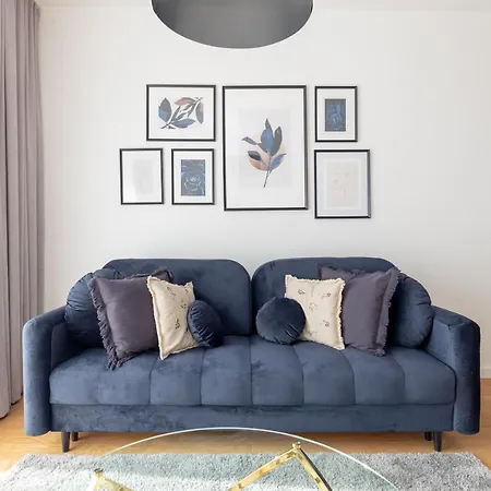 Purple Luxury By Bookinghost * Varšava