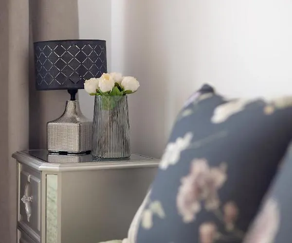 Purple Luxury By Bookinghost Warszawa