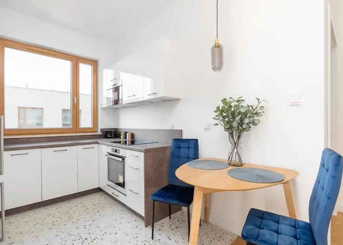 Purple Luxury By Bookinghost