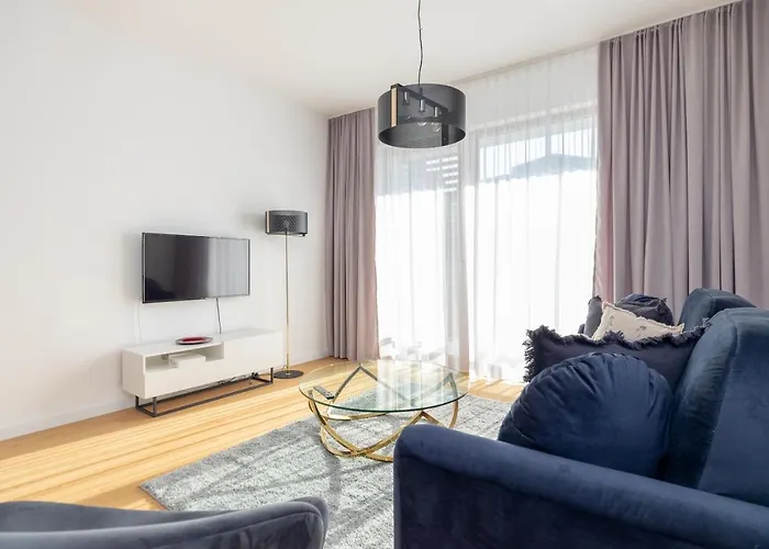 Purple Luxury By Bookinghost *