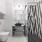 Purple Luxury By Bookinghost Apartmán Varšava